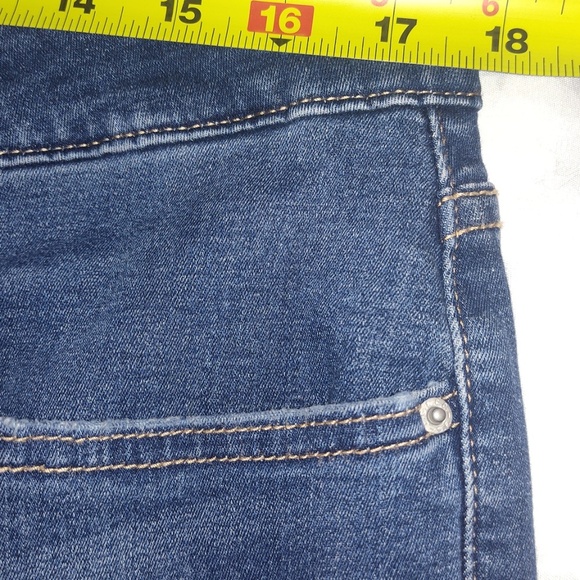 Levi’s Cropped Distressed Jeans Rolled Hemline Stretch Denim Blue W US 18W NWOT - Picture 4 of 8